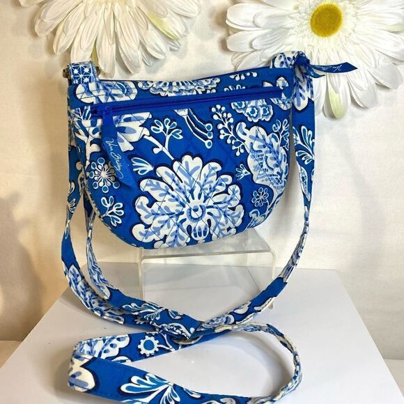 NWOT Vera Bradley “Lizzy” - Picture 2 of 9